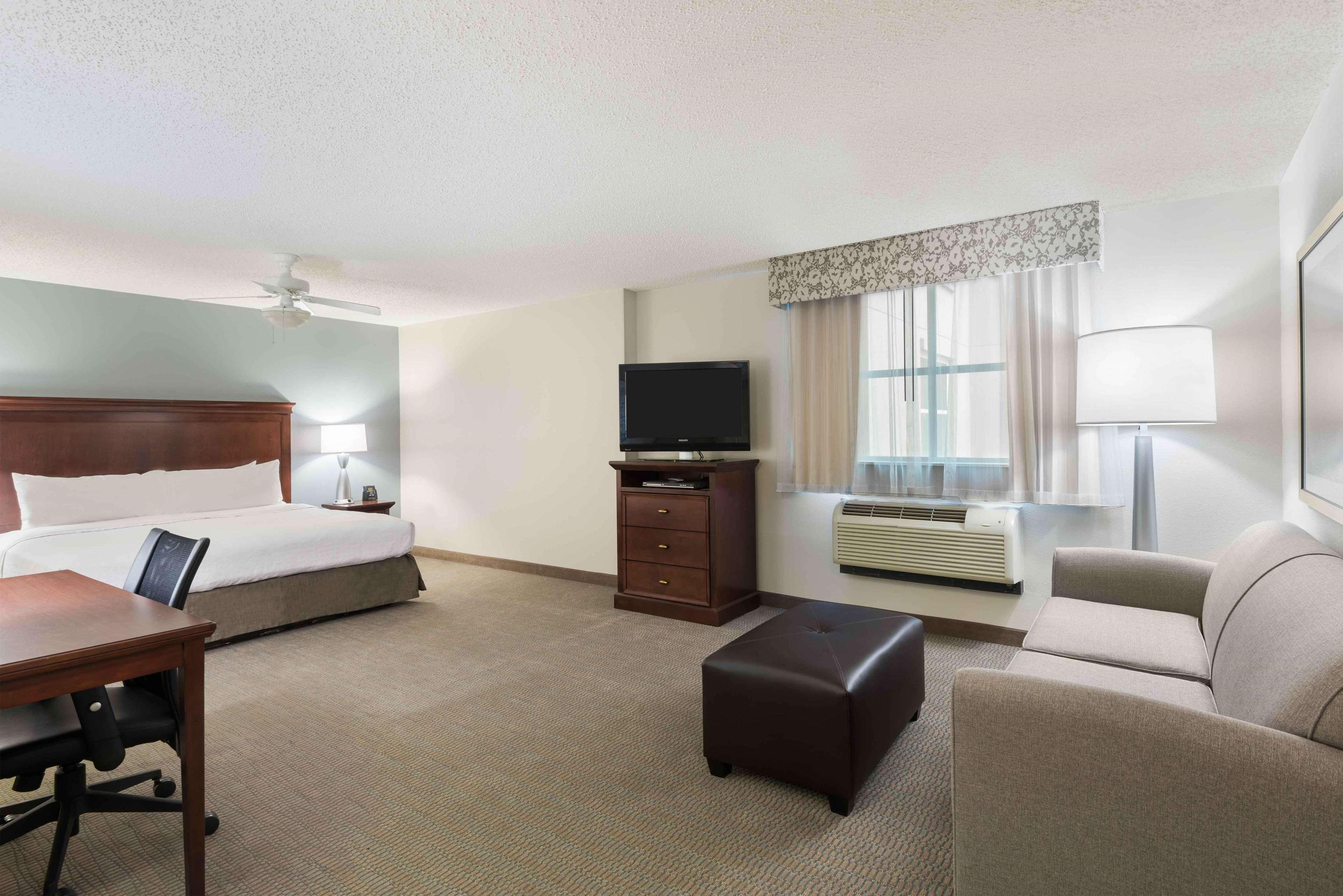 Homewood Suites By Hilton Tampa Airport - Westshore Extérieur photo